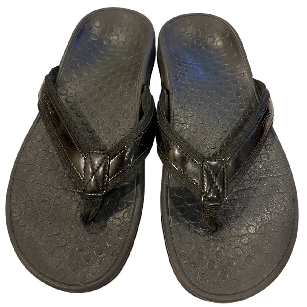 VIONIC WAVE BLACK THONG SANDALS, SIZE 8